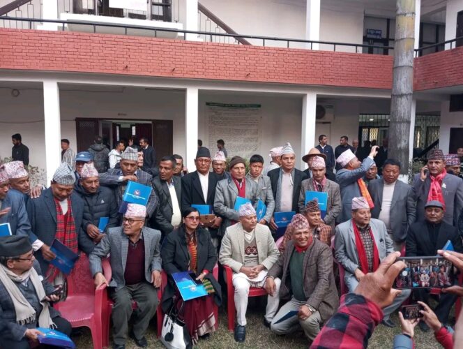 भूमि आयोग दार्चुलाको अध्यक्षमा धामी