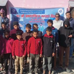 अन्तर्राष्ट्रिय भन्सार दिवसका अवसरमा अनाथ बालबालिकालाई खाद्यान्न र न्यानो लुगा वितरण