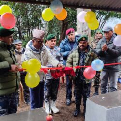 दार्चुलामा सशस्त्र प्रहरीद्वारा यात्रु प्रतिक्षालय निर्माण