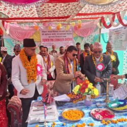 गलैनाथ मावि झरकाँडाको विद्यालय भवन उद्घाटन गरी हस्तान्तरण