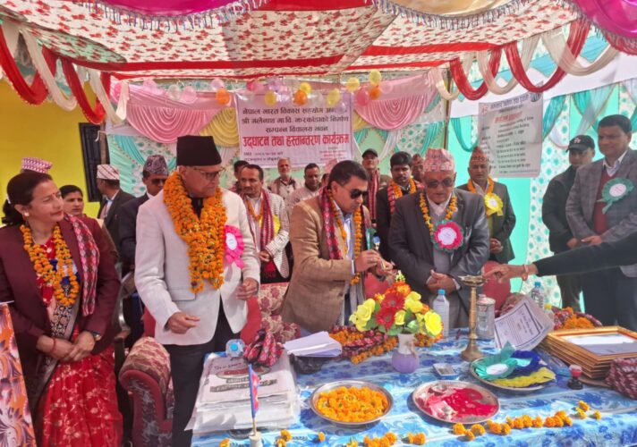 गलैनाथ मावि झरकाँडाको विद्यालय भवन उद्घाटन गरी हस्तान्तरण