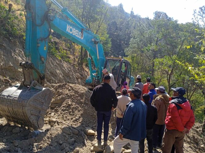 दुहुँ गाउँपालिकाको ३ नम्बर वडा कार्यालयसम्म सडकको पहुँच