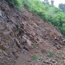 भारतको धारचुला नजाङ्गमा पहिरो खस्दा दार्चुलाका एक मजदुरको मत्यु, ५ घाइते