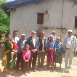हमास आक्रमणका मृतक परिवारसँग इजरायली राजदूतको भेटघाट