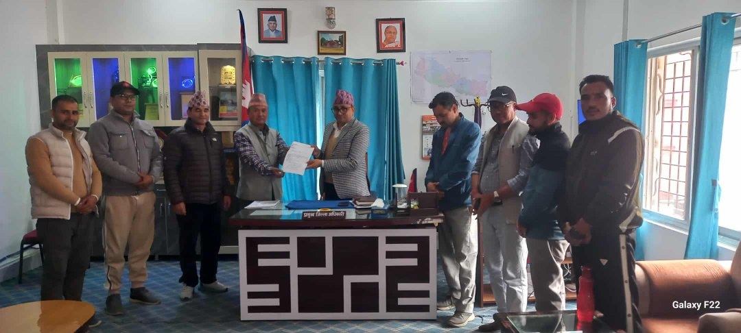 भारतले महाकाली नदीमा निर्माण गरिरहेको तटबन्ध र सडकको निर्माण कार्य रोक्न माग