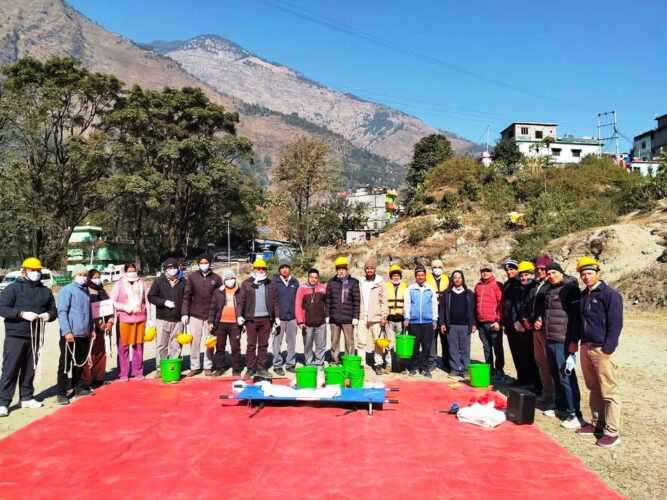 शिक्षकहरुलाई बृहत विद्यालय सुरक्षा सम्बन्धी क्षमता विकास तालिम