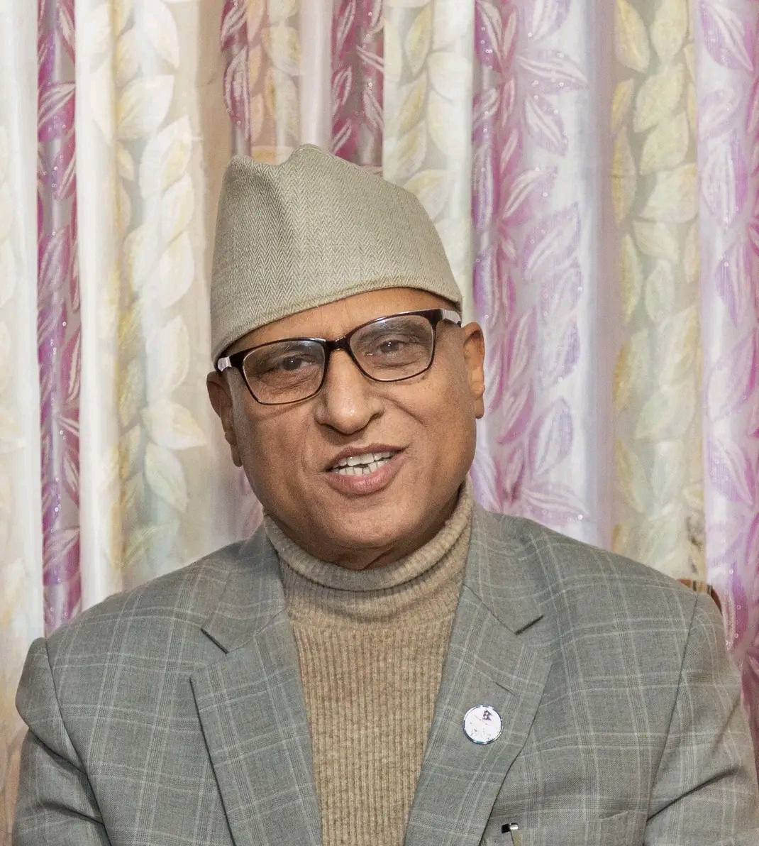 चुनाव नलड्ने दिलेन्द्र प्रसाद बडूको घोषणा