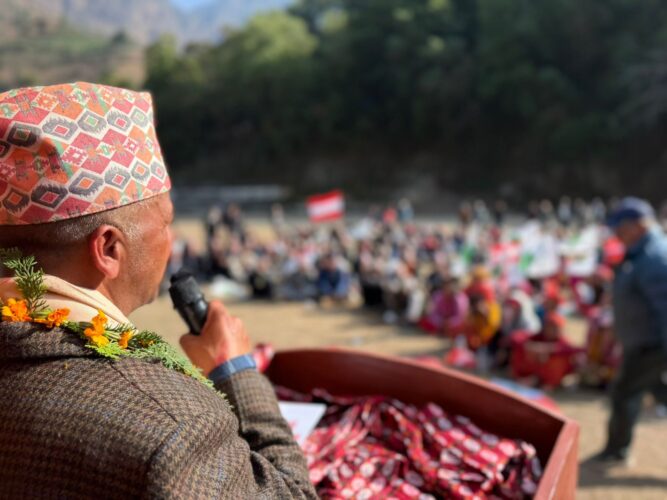 जनताको सेवक बन्न चाहन्छु : काँग्रेस उम्मेदवार जोशी