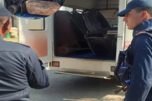 मालिकार्जुनको एम्बुलेन्समा पाइप भेटिदा बरामद