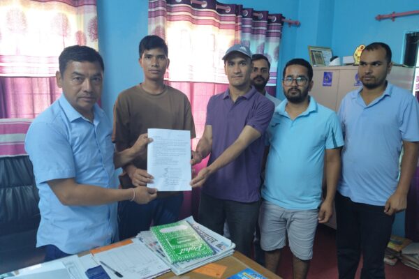नेपाल टेलिकमको सेवा महिनौदेखि अवरुद्ध, समस्या समाधानका लागि ज्ञापन नेपाल टेलिकमको सेवा महिनौदेखि अवरुद्ध, समस्या समाधानका लागि ज्ञापन