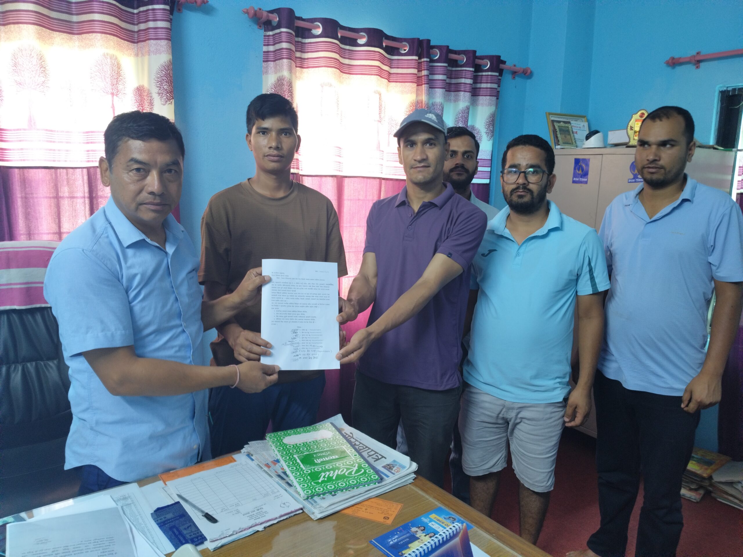नेपाल टेलिकमको सेवा महिनौदेखि अवरुद्ध, समस्या समाधानका लागि ज्ञापन नेपाल टेलिकमको सेवा महिनौदेखि अवरुद्ध, समस्या समाधानका लागि ज्ञापन