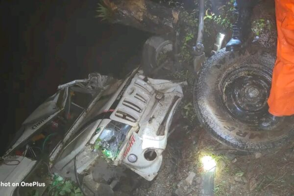 दार्चुला आउँदै गरेको जीप डडेल्धुरामा दुर्घटना, २ जनाको मृत्यु दार्चुला आउँदै गरेको जीप डडेल्धुरामा दुर्घटना, २ जनाको मृत्यु